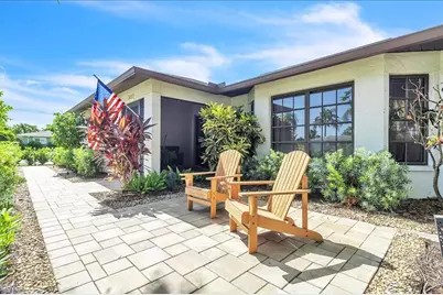 1903 SE 29th Ln, Cape Coral, FL 33904 - Photo 7