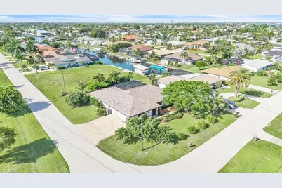 1903 SE 29th Ln, Cape Coral, FL 33904 - Photo 41