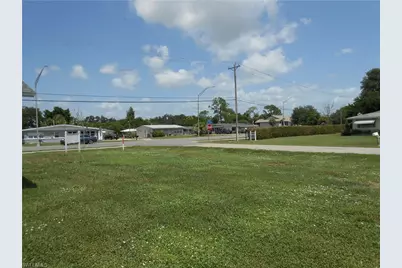 404 Joel Blvd, Lehigh Acres, FL 33936 - Photo 33