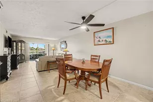 4622 SW Santa Barbara Pl, Cape Coral, FL 33914 - Photo 7