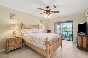 4622 SW Santa Barbara Pl, Cape Coral, FL 33914 - Photo 9