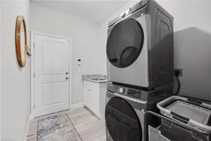 1628 NW 38th Ave, Cape Coral, FL 33993 - Photo 21