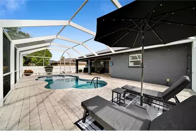 636 SW 10th St, Cape Coral, FL 33991 - Photo 9