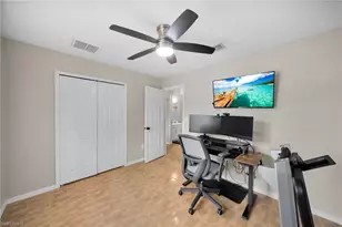 636 SW 10th St, Cape Coral, FL 33991 - Photo 21
