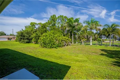 720 Zebu Pl, Fort Myers, FL 33913 - Photo 27