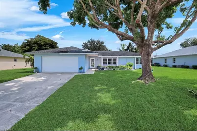 2212 SE 7th St, Cape Coral, FL 33990 - Photo 3