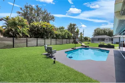 2212 SE 7th St, Cape Coral, FL 33990 - Photo 27