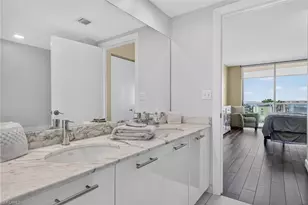 3000 Oasis Grand Blvd, Fort Myers, FL 33916 - Photo 17