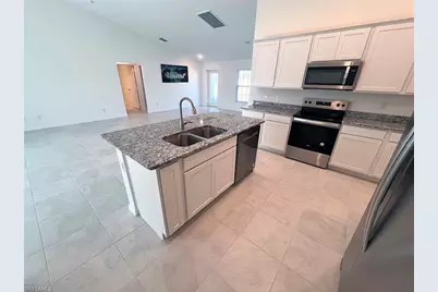 1510 NW 13th Ter, Cape Coral, FL 33993 - Photo 5