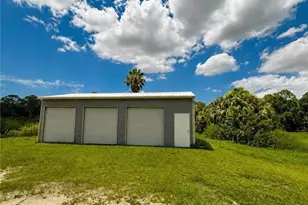 19450 Donna Dr, North Fort Myers, FL 33917 - Photo 5