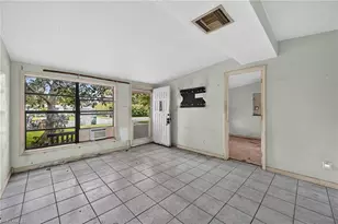 1223 Embassy Ln, Naples, FL 34104 - Photo 13
