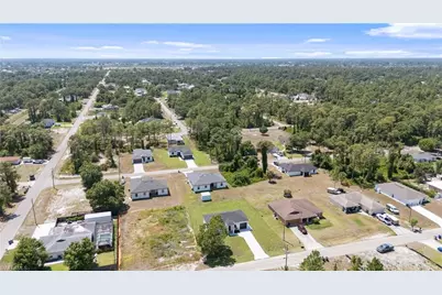 320 Long Ave S, Lehigh Acres, FL 33974 - Photo 25