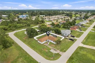 301 Hollywood St, Lehigh Acres, FL 33936 - Photo 23