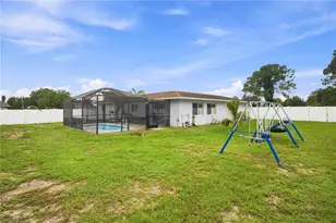 301 Hollywood St, Lehigh Acres, FL 33936 - Photo 15