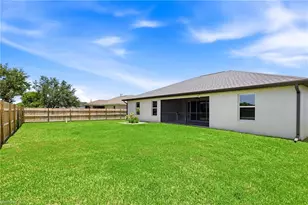 540 NW 15th St, Cape Coral, FL 33993 - Photo 37