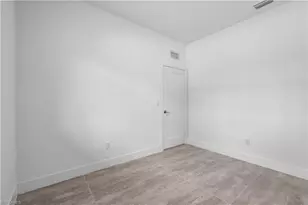 1142 Dutchess St E, Lehigh Acres, FL 33974 - Photo 37