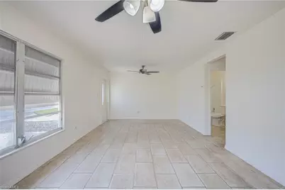 63 Tangelo Ct, Lehigh Acres, FL 33936 - Photo 5