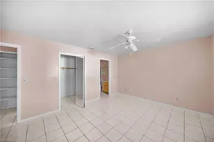 517 SE 23rd Pl, Cape Coral, FL 33990 - Photo 11