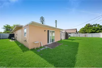 517 SE 23rd Pl, Cape Coral, FL 33990 - Photo 17