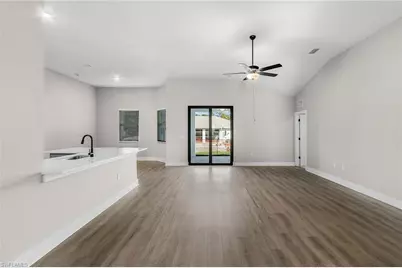 401 SW 32nd Ter, Cape Coral, FL 33914 - Photo 3