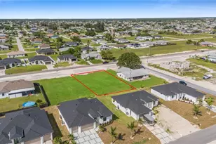 406 Diplomat Pkwy E, Cape Coral, FL 33909 - Photo 1