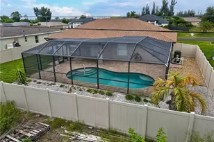 317 NE 9th Terrace, Cape Coral, FL 33909 - Photo 37