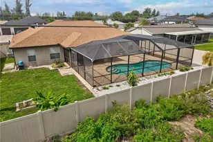 317 NE 9th Terrace, Cape Coral, FL 33909 - Photo 3