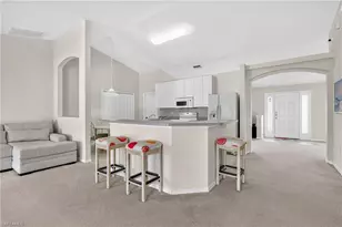 317 NE 9th Terrace, Cape Coral, FL 33909 - Photo 15