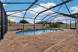 317 NE 9th Terrace, Cape Coral, FL 33909 - Photo 31