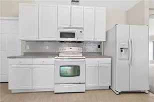 317 NE 9th Terrace, Cape Coral, FL 33909 - Photo 19