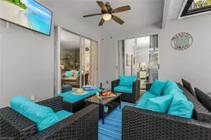 833 Mt Hood Ct, Naples, FL 34104 - Photo 11