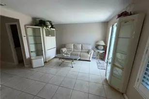 25 Temple Ct, Lehigh Acres, FL 33936 - Photo 9