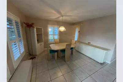 25 Temple Ct, Lehigh Acres, FL 33936 - Photo 5