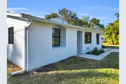 356 New York Dr, Fort Myers, FL 33905 - Photo 27