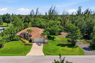7407 Cobb Rd, Bokeelia, FL 33922 - Photo 35