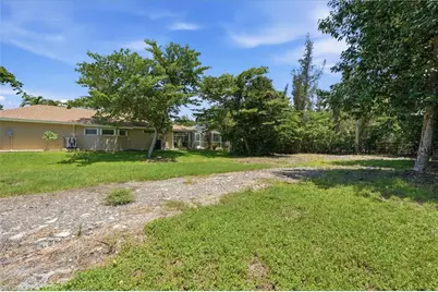 7407 Cobb Rd, Bokeelia, FL 33922 - Photo 39
