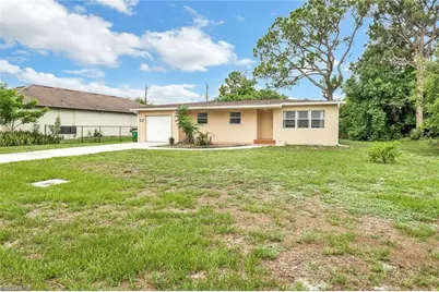 870 109th Ave N, Naples, FL 34108 - Photo 5