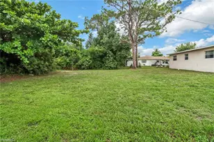 870 109th Ave N, Naples, FL 34108 - Photo 19