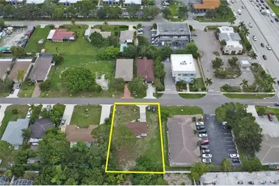 870 109th Ave N, Naples, FL 34108 - Photo 1
