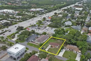 870 109th Ave N, Naples, FL 34108 - Photo 3