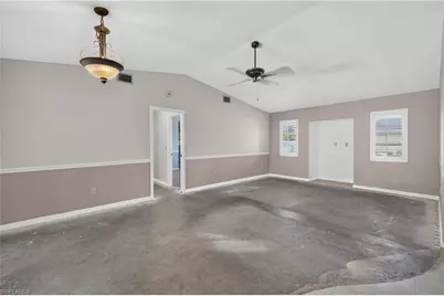 1634 Country Club Blvd, Cape Coral, FL 33990 - Photo 15