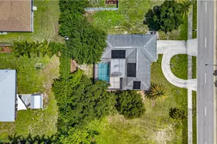 1634 Country Club Blvd, Cape Coral, FL 33990 - Photo 33