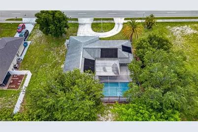 1634 Country Club Blvd, Cape Coral, FL 33990 - Photo 43