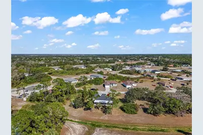 3008 Redwood Ln, Labelle, FL 33935 - Photo 11