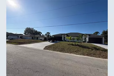4622 26th St SW, Lehigh Acres, FL 33973 - Photo 3