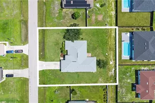 2021 NW Juanita Pl, Cape Coral, FL 33993 - Photo 41