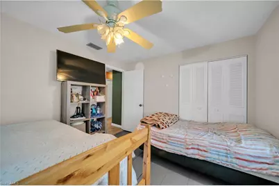 2202 Parkview Dr, Fort Myers, FL 33905 - Photo 5
