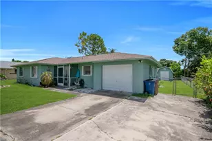 2202 Parkview Dr, Fort Myers, FL 33905 - Photo 3