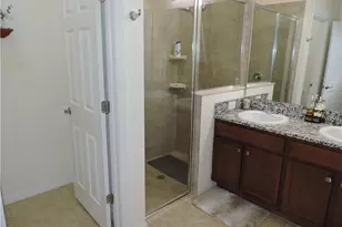 204 NW 11th St, Cape Coral, FL 33993 - Photo 23