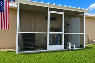 3705 NE 23rd Ave, Cape Coral, FL 33909 - Photo 33